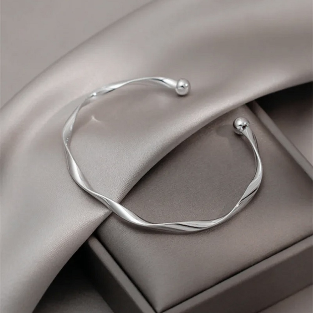 Silver Plated Twisted Adjustable Bracelet